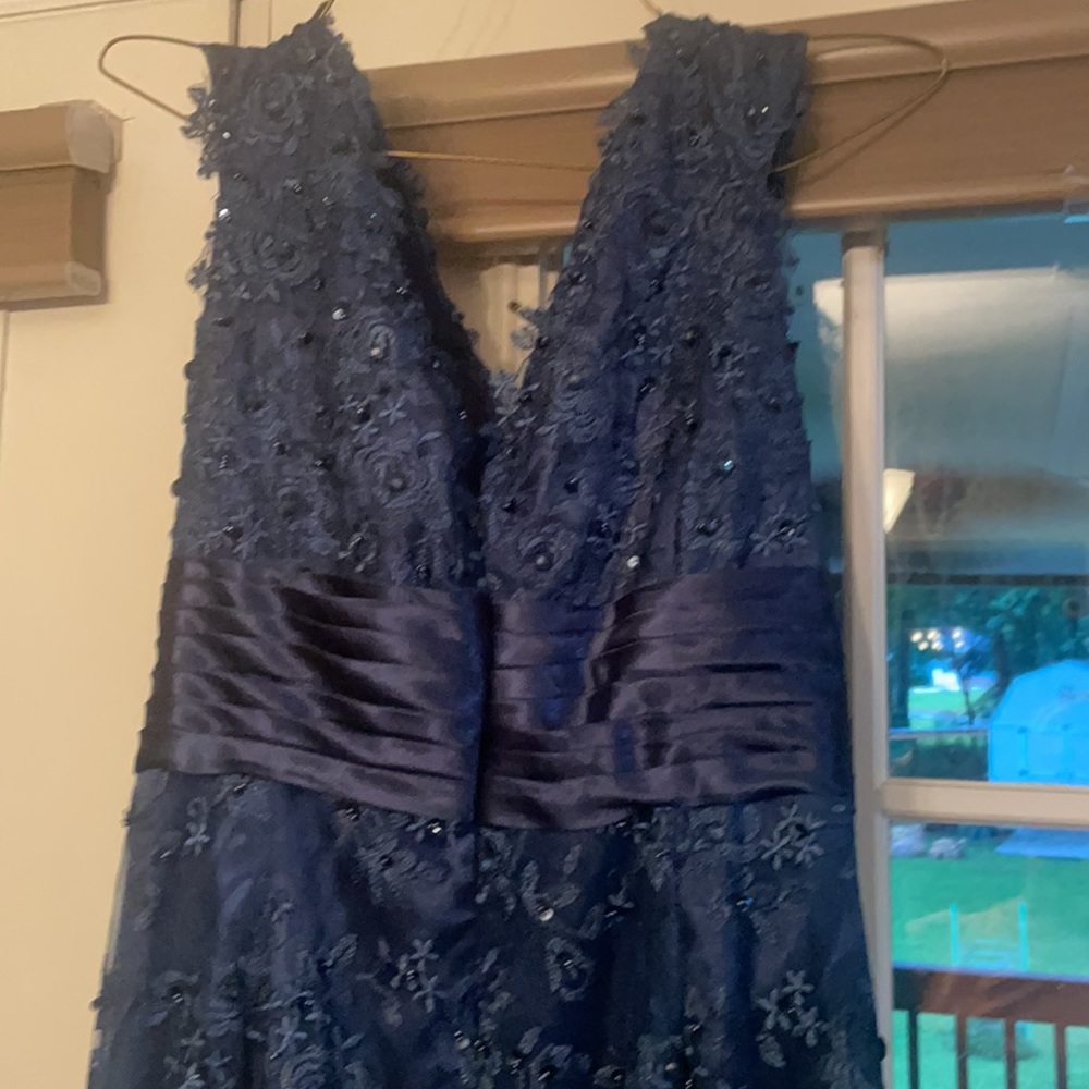 Navy lace a line princess v neck - Picture 5 of 8